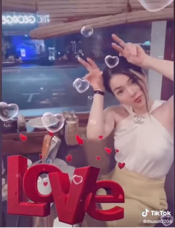 ca sĩ Lệ Quyên, người mẫu Lâm Bảo Châu, sao Việt
