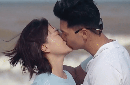 PhuongOanh1-1625884545-6138-1625887236_680x0.gif 0 phố trong làng, thương ngày nắng về, mặt nạ gương, lương thu trang