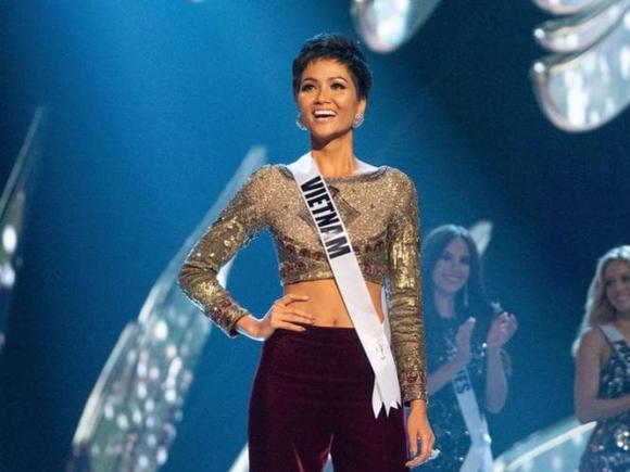 Choáng vì H’Hen Niê xóa thẳng danh hiệu top 5 Miss Universe Choáng vì H’Hen Niê xóa thẳng danh hiệu top 5 Miss Universe