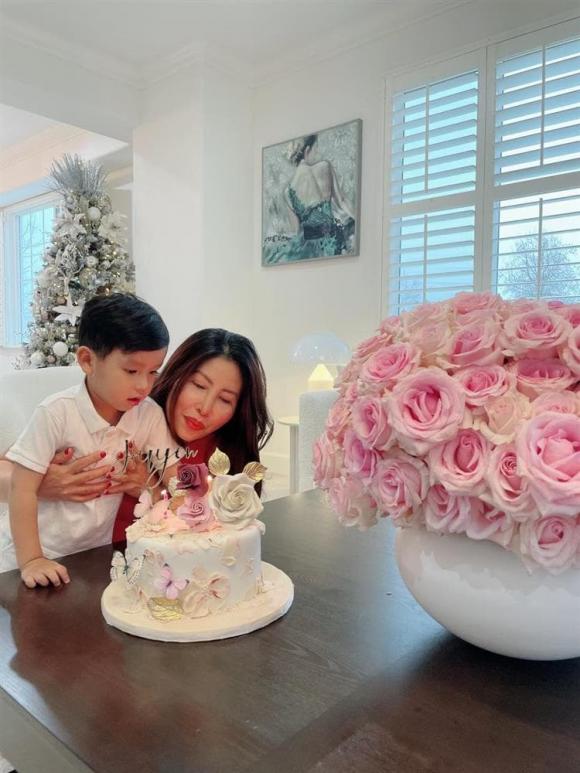 hoa hậu Phạm Hương, mẹ Phạm Hương, sao Việt