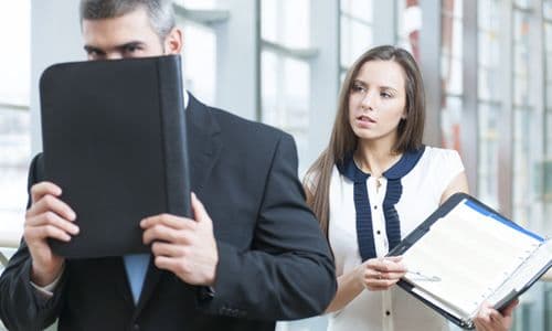 công sở, môi trường công sở, những điều không nên nói ở nơi làm việc