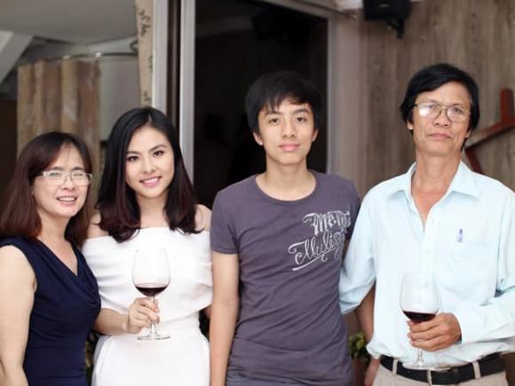 Vân Trang, bố mẹ Vân Trang, diễn viên Vân Trang