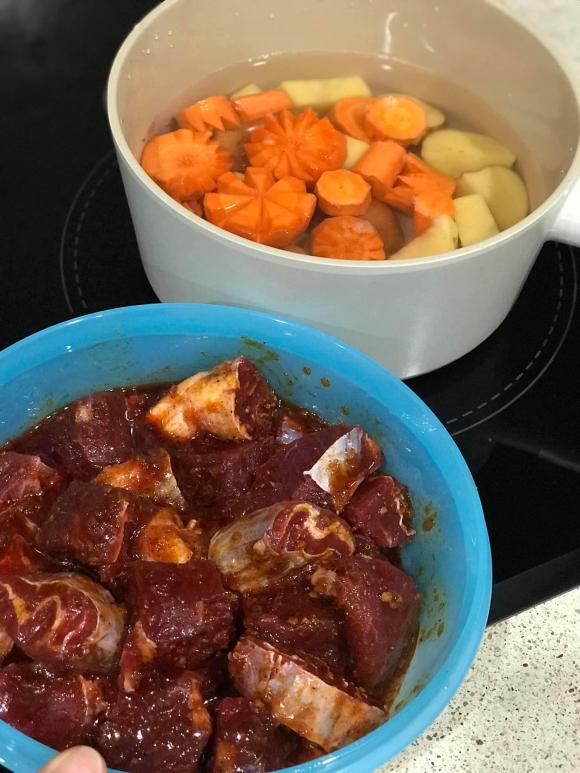 thịt bò sốt vang, cách làm thịt bò sốt vang, món ngon 