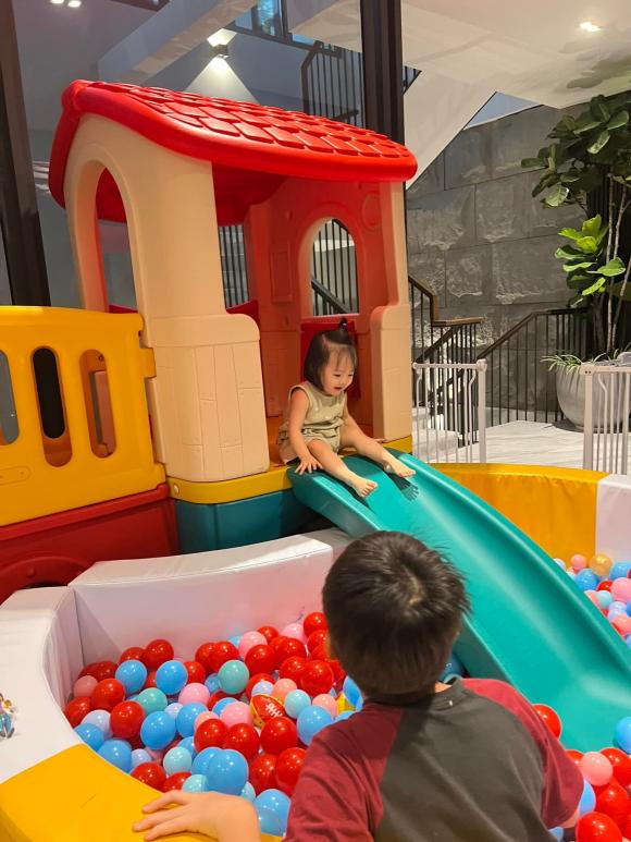 doanh nhân Cường Đô La,  ca sĩ Đàm Thu Trang, sao Việt