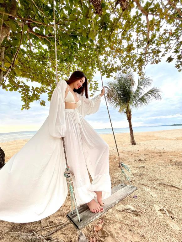 ca sĩ Hồ Ngọc Hà, sao Việt 