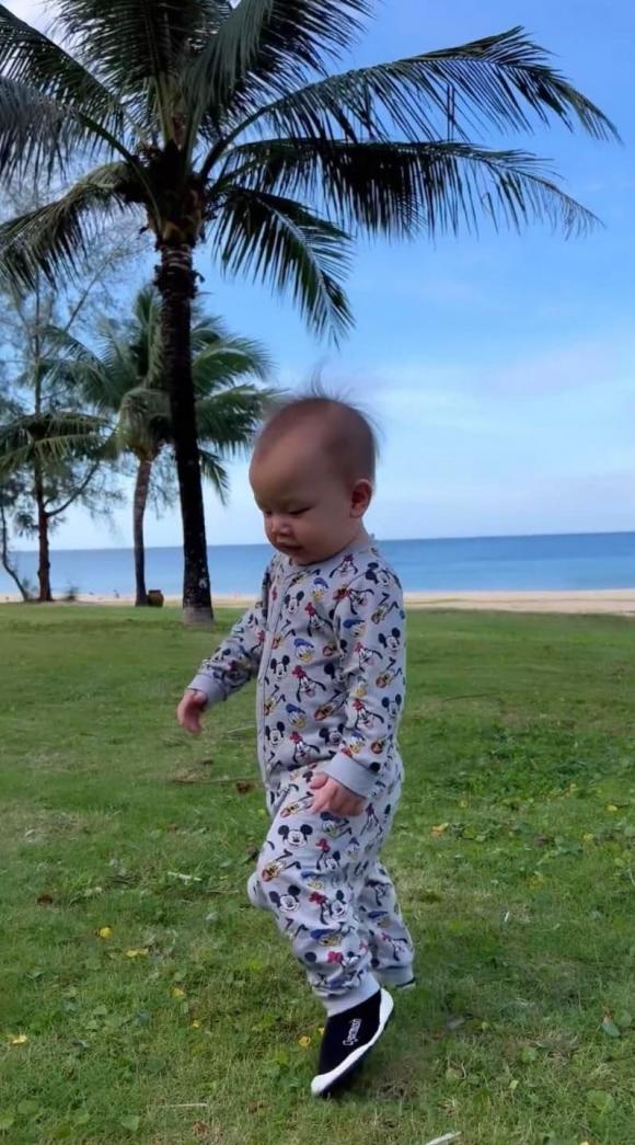 ca sĩ Hồ Ngọc Hà, sao Việt 