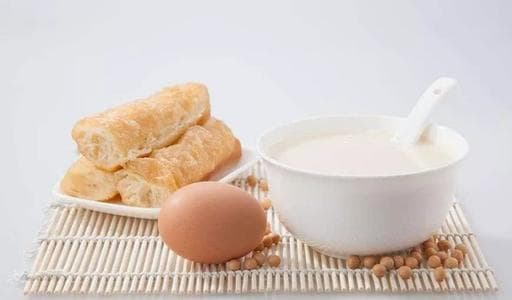 Trứng và ‘hai thứ’ này là ‘kẻ thù không đội trời chung’, nếu ăn cùng nhau có thể nuôi dưỡng tế bào ung thư