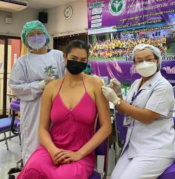 Hoa hậu Hoàn vũ Thái Lan, Anchilee Scott-Kemmis, hoa hậu 71 kg, sao Thái