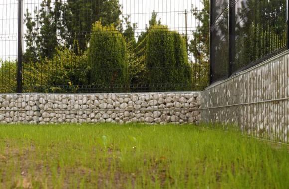 tướng đá, xây nhà, tường độc, công trình độc 