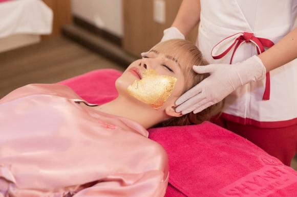 thieu-bao-tram-101 (1).jpg 0 Thiều Bảo Trâm, Shynh Luxury Gold Therapy, Trẻ hóa da