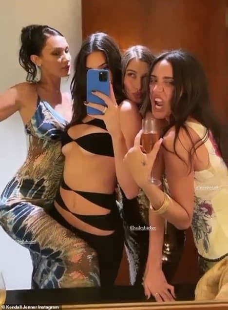 kendall jenner, kardashian, hailey bieber