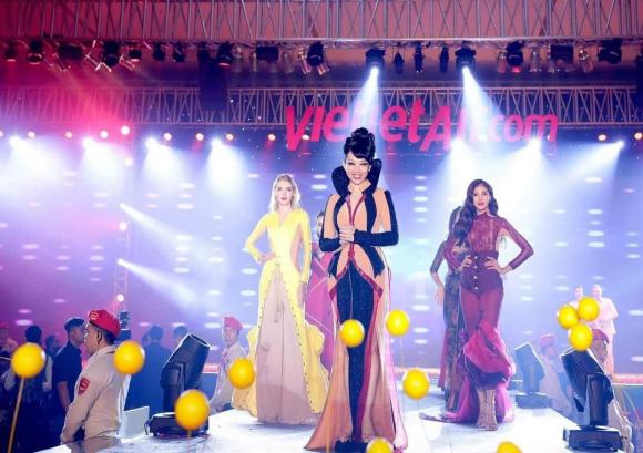 NTK-quynh-paris-171 (1).jpg 0 NTK Quỳnh Paris, Thiết kế thời trang, thời trang việt