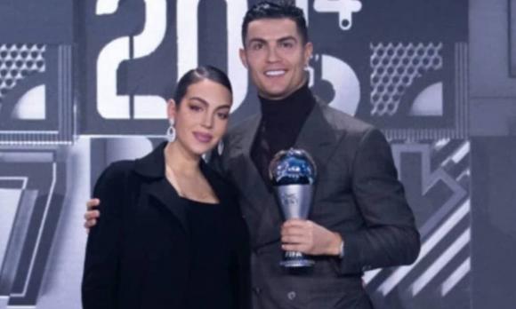 Cristinano Ronaldo, georgina rodriguez, chia tay 