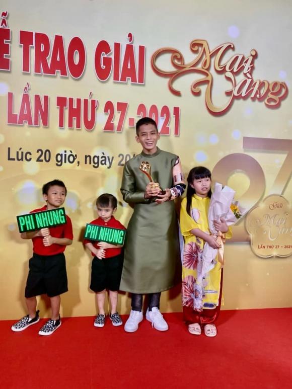 ca sĩ Phi Nhung, sao Việt, con nuôi ca sĩ  Phi Nhung