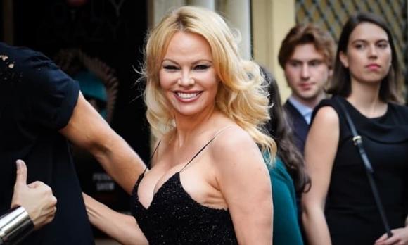 Bom sex, Pamela Anderson, sao ly hôn, sao âu mỹ