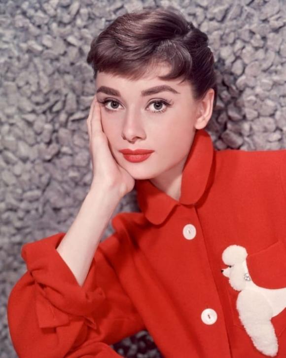 Audrey Hepburn, sao Hollywood, sao âu mỹ