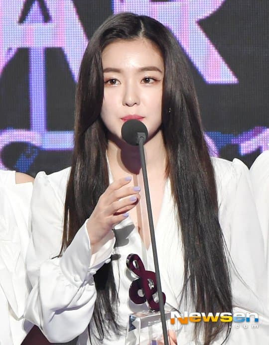 gaon chart music awards 2022, taeyeon, irene red velvet