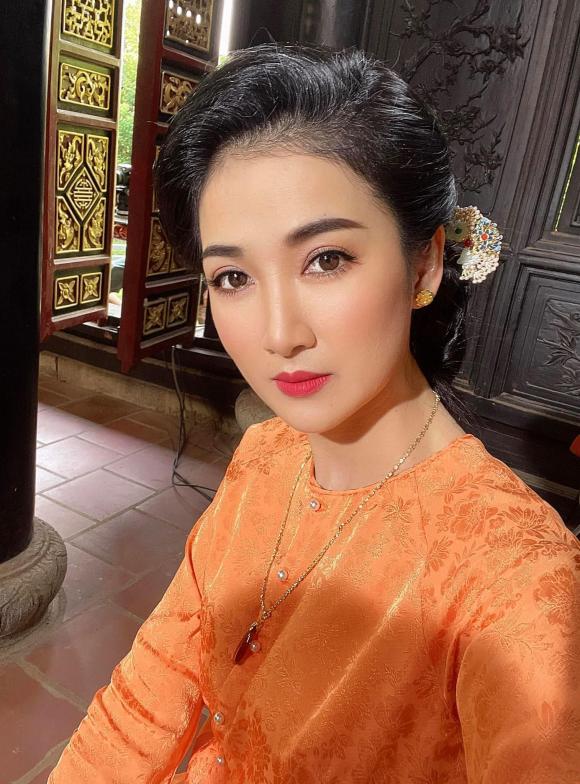 Quỳnh Lam, Sao Việt, Nữ diễn viên, Tết Nhâm Dần 2022