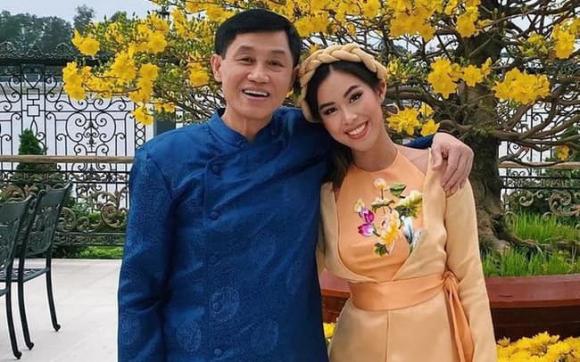 Tiên Nguyễn, tỷ phú Johnathan Hạnh Nguyễn, em chồng Tăng Thanh Hà