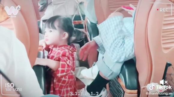 ca sĩ Đông Nhi, ca sĩ Ông Cao Thắng, sao Việt, con gái Đông Nhi