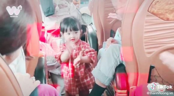 ca sĩ Đông Nhi, ca sĩ Ông Cao Thắng, sao Việt, con gái Đông Nhi