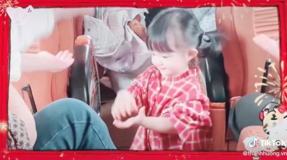ca sĩ Đông Nhi, ca sĩ Ông Cao Thắng, sao Việt, con gái Đông Nhi