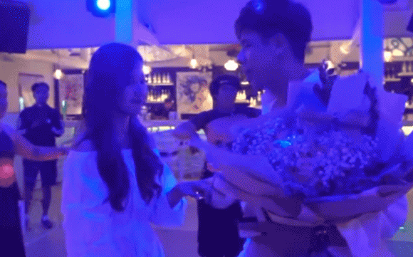ngọc nữ midu, nam MC trần anh huy, sao việt
