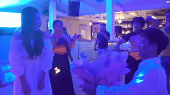 ngọc nữ midu, nam MC trần anh huy, sao việt