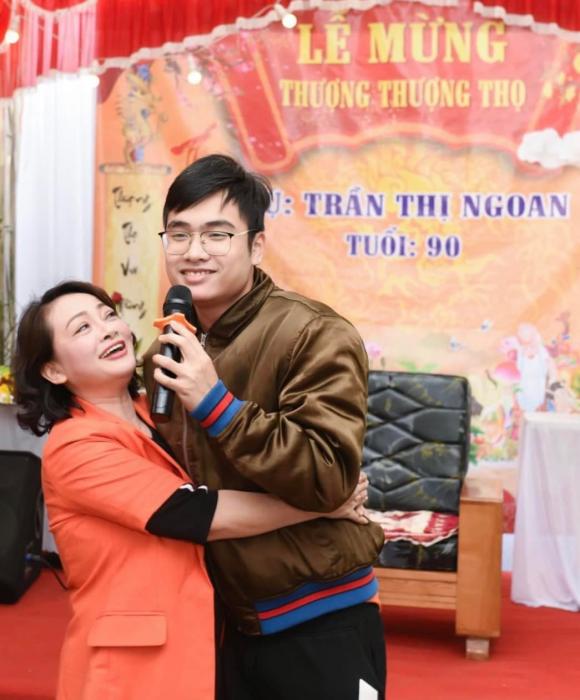 Đinh Trà My, mẹ Đinh Trà My, MC Thảo Vân, Chí Trung, Vượng Râu, Quang Tèo