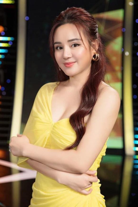 nữ ca sĩ vy oanh, sao việt