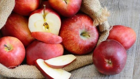 táo, ăn táo giảm cholesterol, cholesterol, bệnh tim mạch, 
