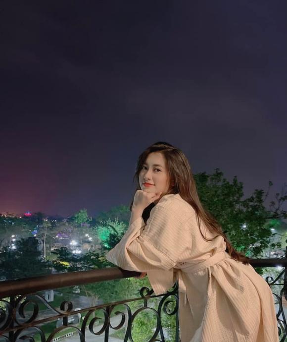 Chị ong vàng,mc thúy quỳnh,btv hữu bằng