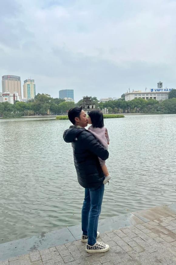 doanh nhân cường đô la,nữ ca sĩ đàm thu trang,sao Việt