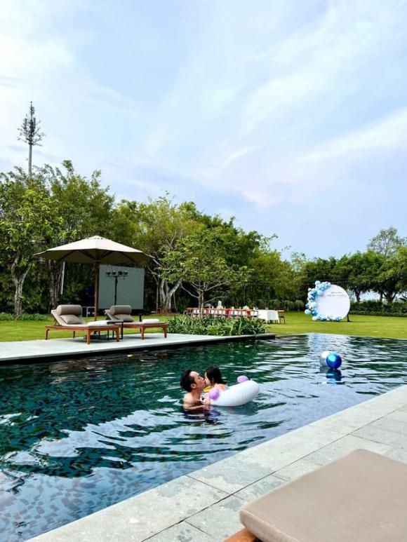 doanh nhân cường đô la,nữ ca sĩ đàm thu trang,sao Việt