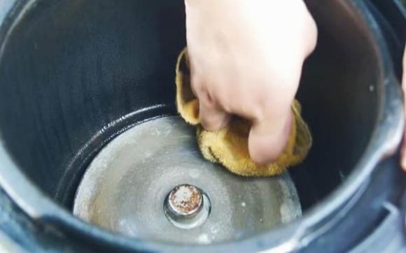 vệ sinh, làm sạch nồi cơm điện, mẹo hay