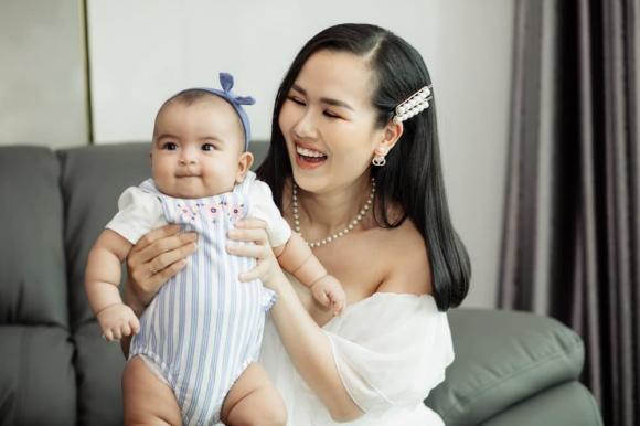 Võ Hạ Trâm, Bé Moon, Sao Việt, Nữ ca sĩ