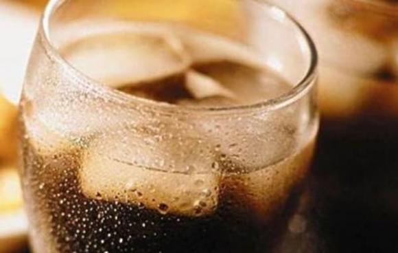 chăm sóc răng miệng, thực phẩm làm đen răng, thực phẩm không tốt cho răng
