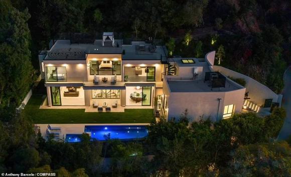 brooklyn beckham, biệt thự, ái nữ nhà tỷ phú, sao hollywood 