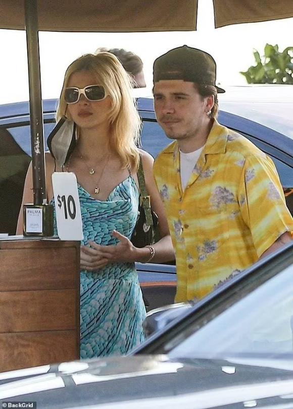 brooklyn beckham, cậu cả nhà becks, bất tài, sao hollywood 
