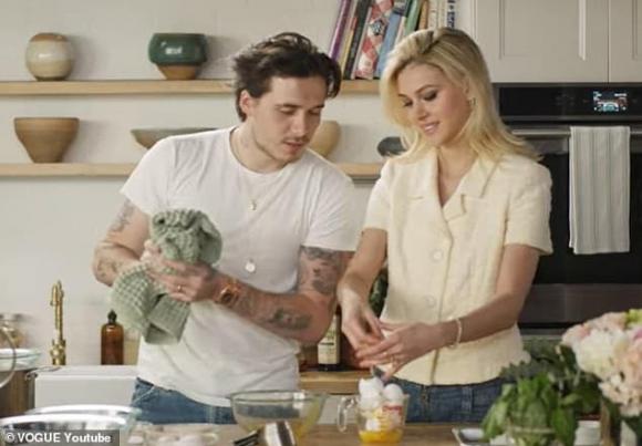 brooklyn beckham, cậu cả nhà becks, bất tài, sao hollywood 