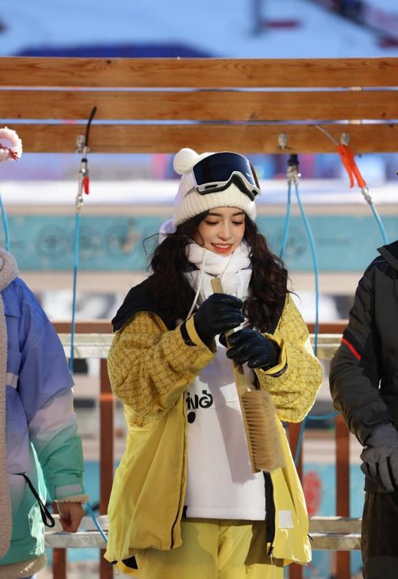angelababy, huỳnh hiểu minh, angelababy hậu ly hôn