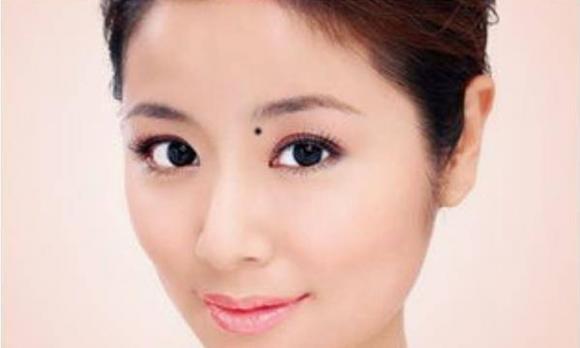 tướng số, vị trí nốt ruồi tài lộc, vị trí nốt ruồi tài lộc của Phụ nữ