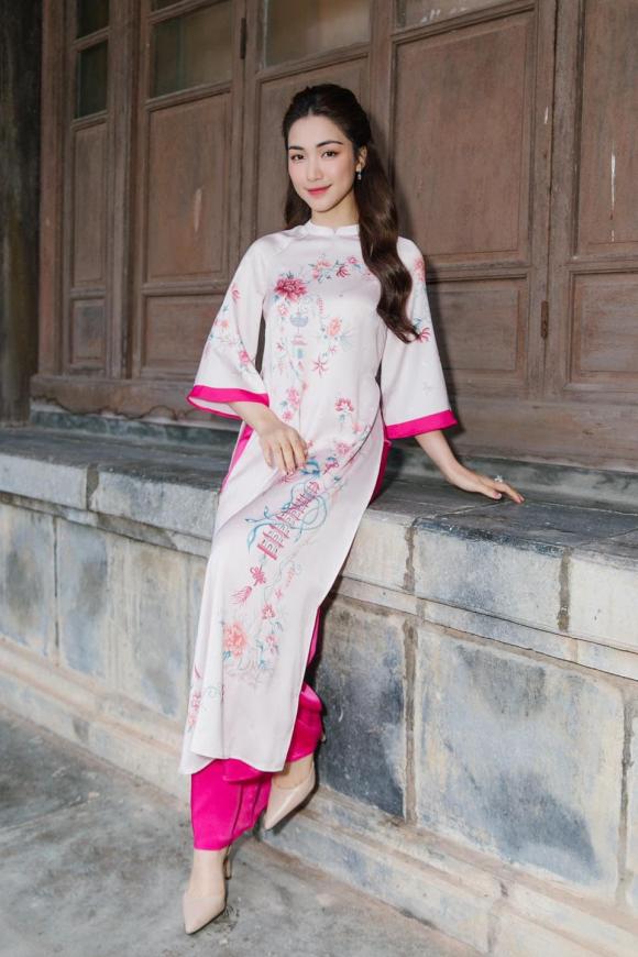 ca sĩ Hòa Minzy, sao Việt
