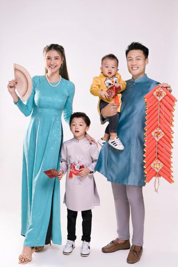 Người mẫu kỳ hân,kỳ hân khoe xế hộp,sao việt