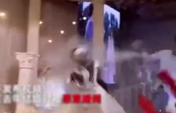 cô dâu đòi ly hôn, đám cưới kỳ lạ, đám cưới thảm họa