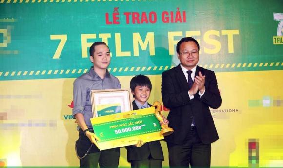 Cậu bé cũng từng nhận giải "Nam chính xuất sắc liên hoan phim ngắn 7FF" phim Ngã 4 - Ftu.