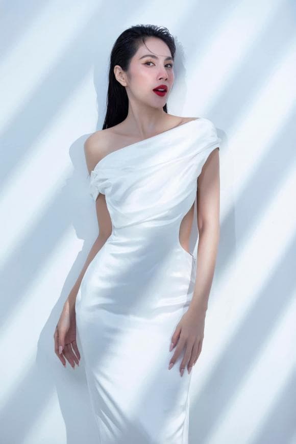 Thủy Tiên, Sao Việt, Nữ ca sĩ, Công Vinh