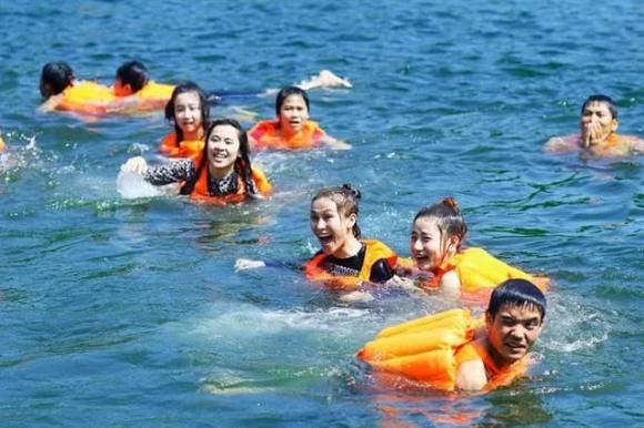 ký năng sống, cách nổi dưới nước, cách bơi