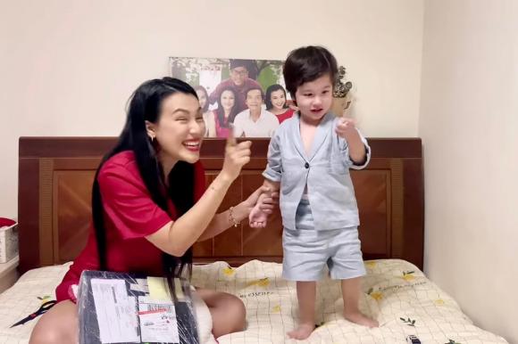 Hoàng Oanh, Hoàng Oanh nhận nút bạc, sao việt 
