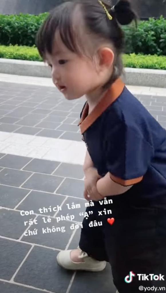 ca sĩ Đông Nhi, ca sĩ Ông Cao Thắng, con gái Đông Nhi, sao Việt